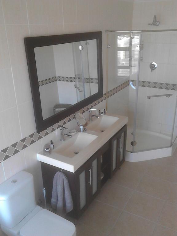Port House Hotel Блубергстранд Екстериор снимка
