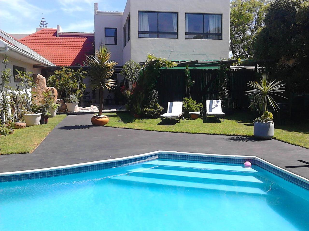 Port House Hotel Блубергстранд Екстериор снимка